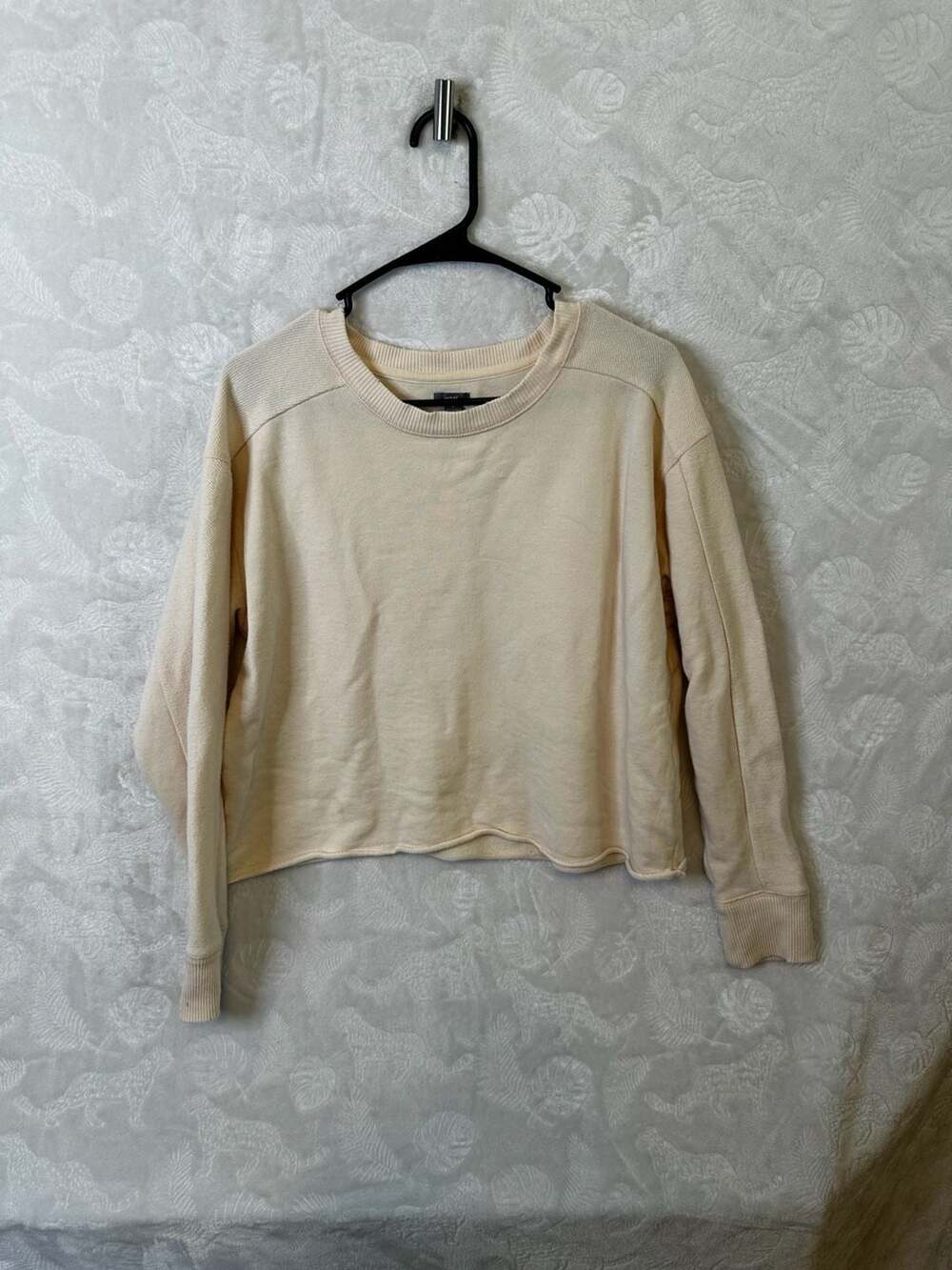 Aerie Women's Cream Raw Hem Crewneck Sweatshirt Size M